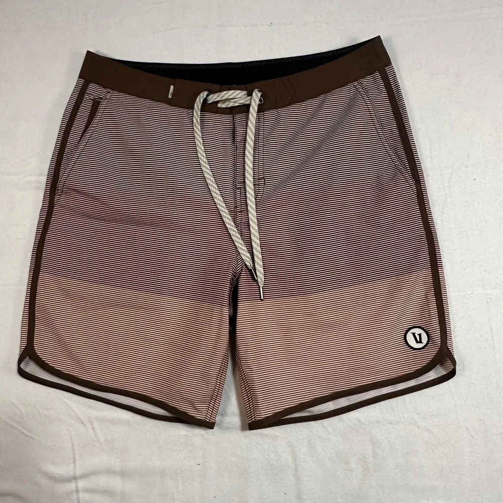 Vuori Mens Brown Striped Board Shorts Swim Trunks Size 32 Scalloped Hem 7.5